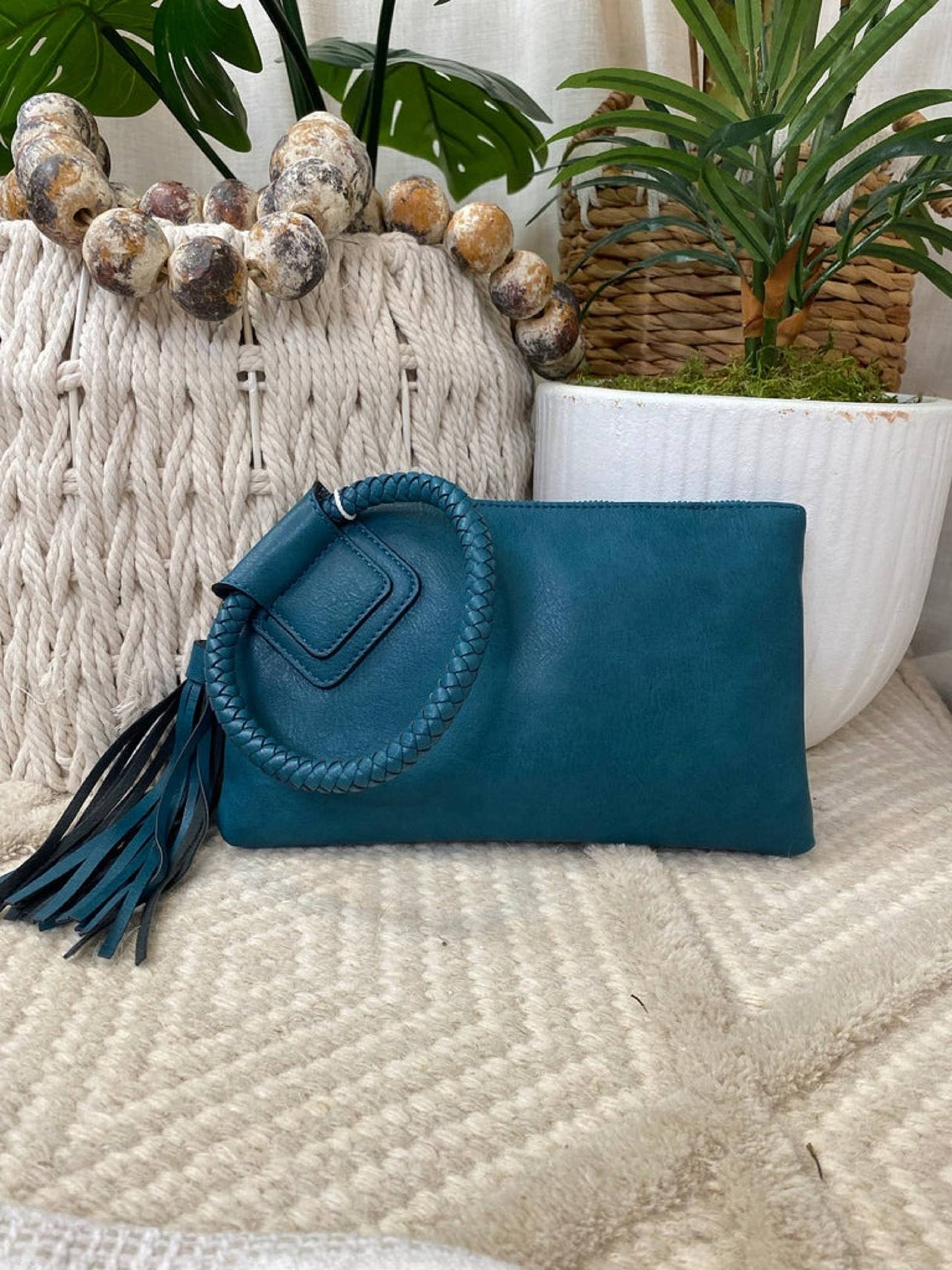 JYM0346 Soft Vegan Leather Wristlet/Clutch