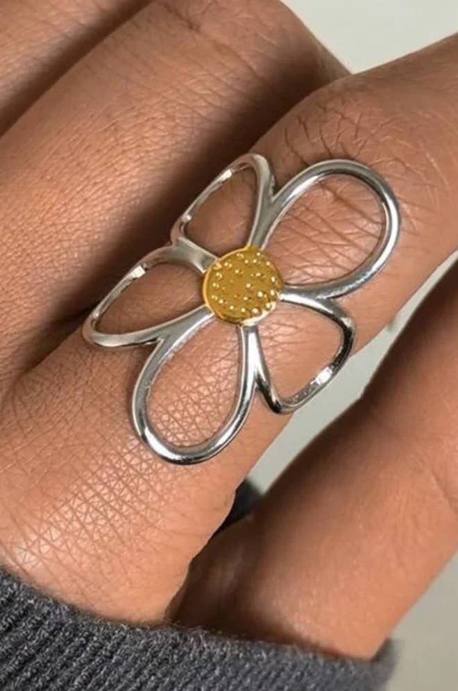18K STAINLESS STEEL TARNISH FREE FLOWER RINGS | 40R123