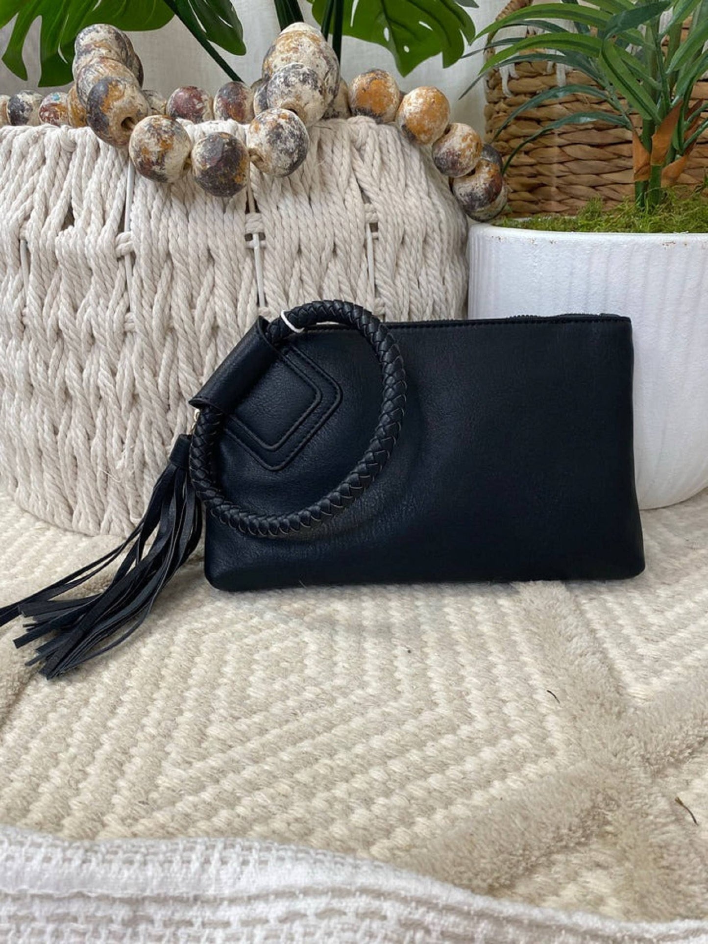 JYM0346 Soft Vegan Leather Wristlet/Clutch