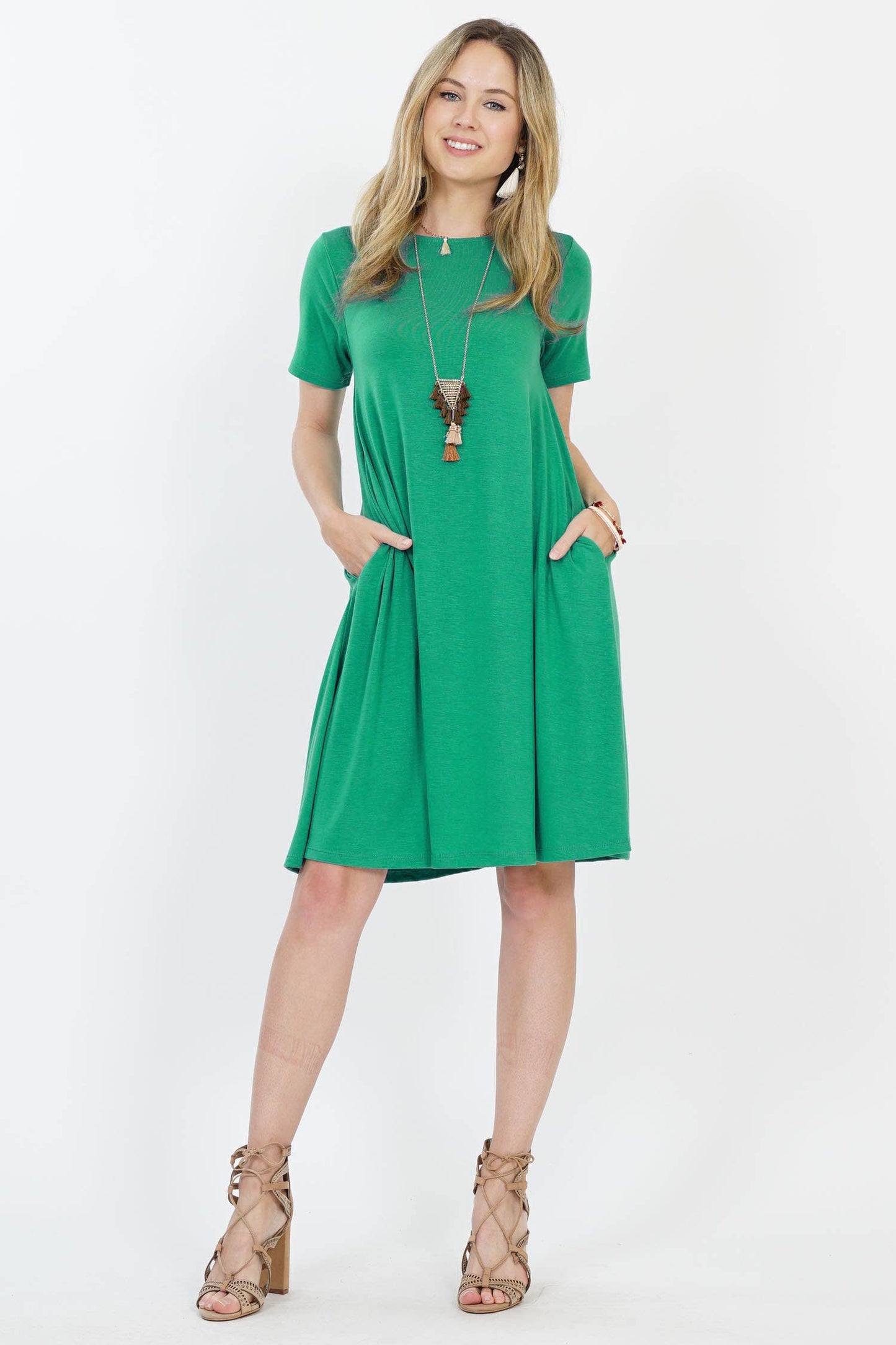 ".._ SI-25493 Short Sleeve Flared Dress With Side Pockets