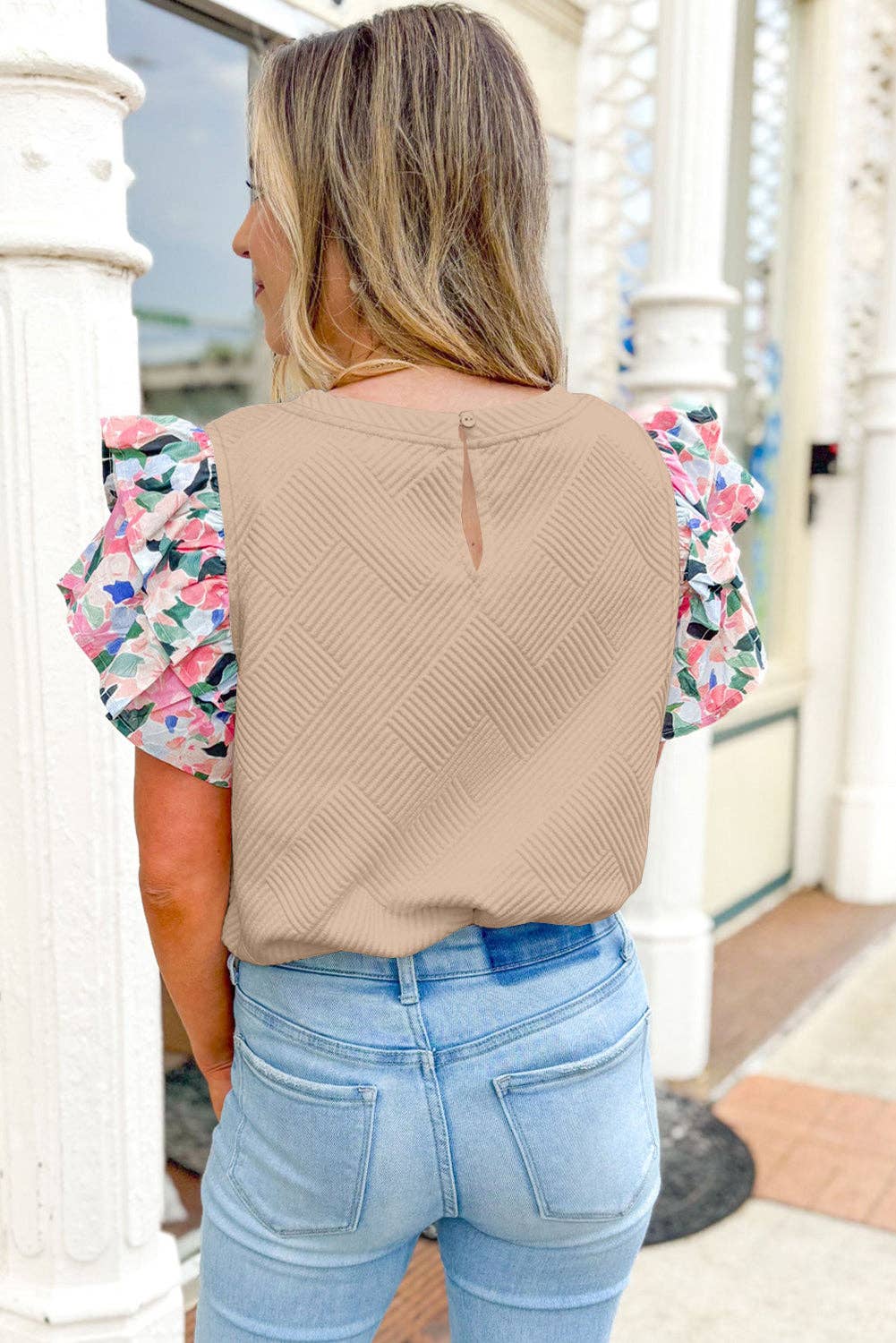 White Textured Knit Floral Ruffle Sleeve Casual Top