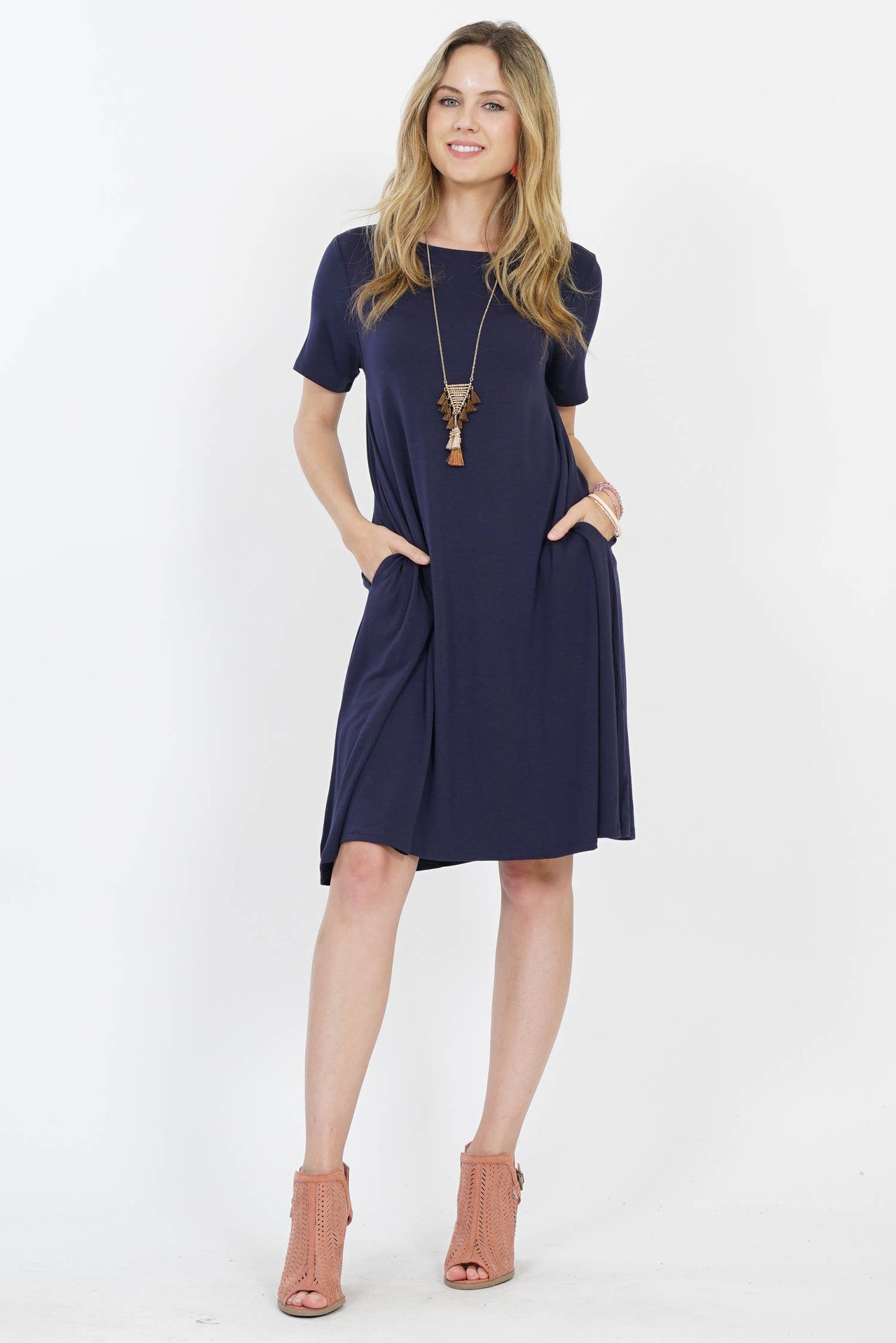 ".._ SI-25493 Short Sleeve Flared Dress With Side Pockets