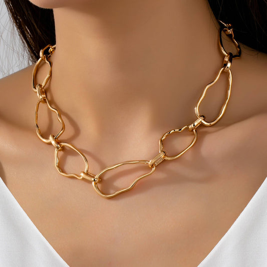 Artisanal Hammered Organic Link Necklace | 80N93011