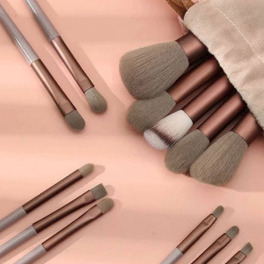 Makeup Brush Set w/ Storage Bag